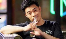 娱乐圈爆料大师叫啥名子,揭秘幕后真相的神秘人物